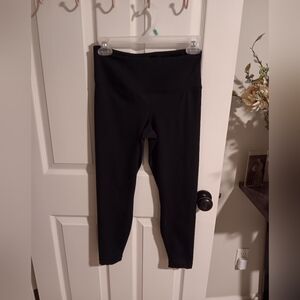 Yogalicious Lux Black High-Waist Leggings. Medium.